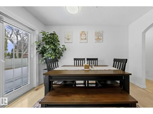 5418 17A AV NW, Edmonton - $489,000