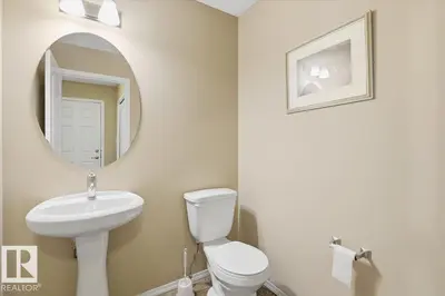 Interior photo 2 of 331 SOUTHFORK DR