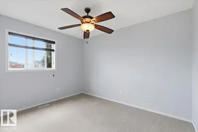 Interior photo 3 of 331 SOUTHFORK DR