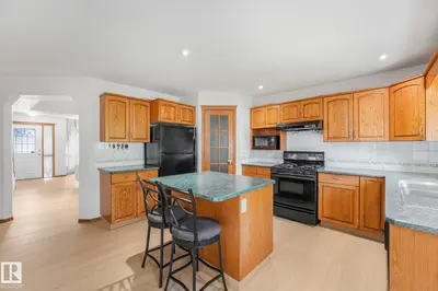 Interior photo 2 of 177 kulawy DR N NW