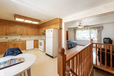 Interior photo 4 of 8502 76 AV NW