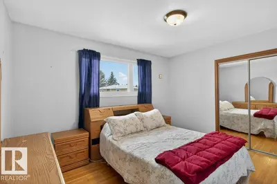 Interior photo 3 of 5216 89 AV NW