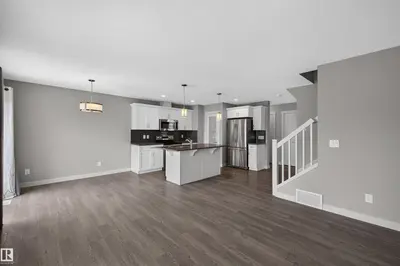 Interior photo 2 of 1107 162 ST SW