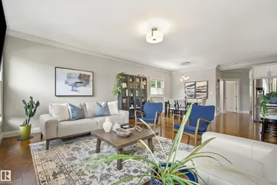 Interior photo 2 of 9844 75 AV NW