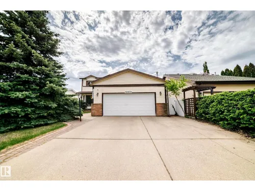 18931 92 AV NW, Edmonton - $464,900