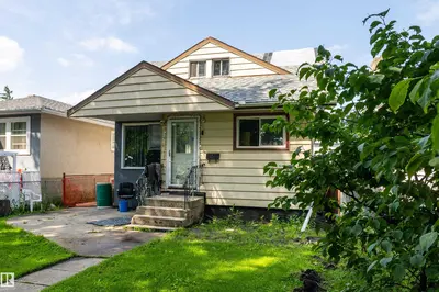 Interior photo 2 of 11322 85 ST NW