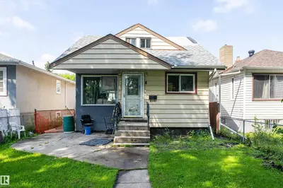 Interior photo 1 of 11322 85 ST NW