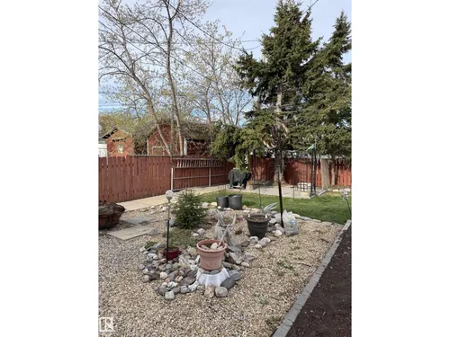 5020 47 ST, Barrhead - $350,000