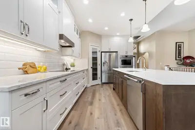 Interior photo 4 of 97 LAFLEUR DR