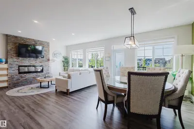 Interior photo 4 of 1415 DARBY GREEN GR SW