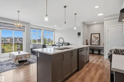 Interior photo 3 of 1055 Christie Vista SW SW
