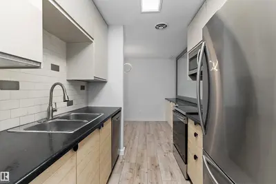 Interior photo 4 of 5 MCLEOD PL NW