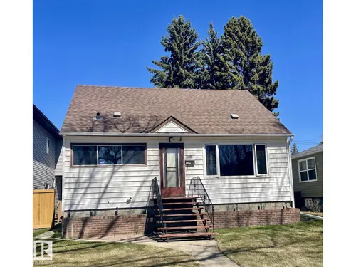 7934 81 AV NW, Edmonton - $425,000