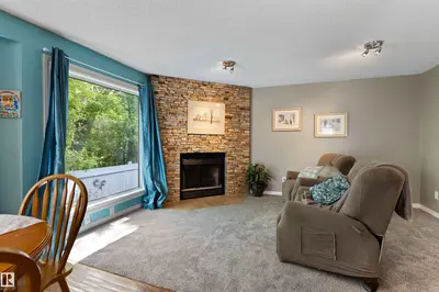 Interior photo 2 of #23 35 GARDEN RD