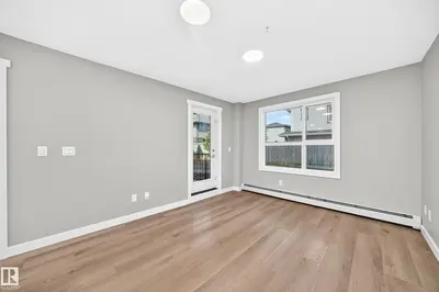 Interior photo 2 of #128 1506 TAMARACK BV NW