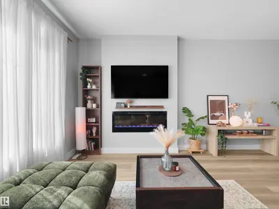 Interior photo 2 of #81 6905 25 AV SW