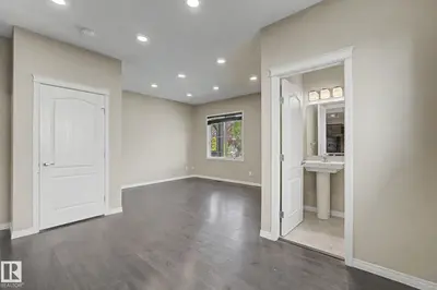 Interior photo 3 of 315 WATT BV SW