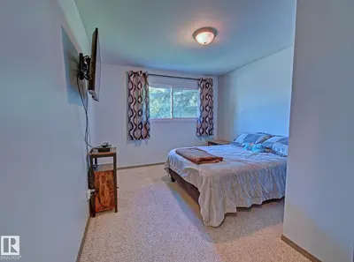 Interior photo 3 of 5103 43 AV