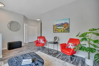 Interior photo 2 of #29 4821 TERWILLEGAR CM NW