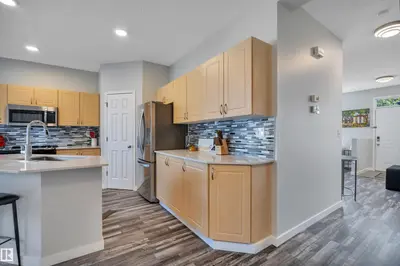 Interior photo 3 of #29 4821 TERWILLEGAR CM NW