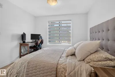 Interior photo 2 of #203 5521 7 AV SW