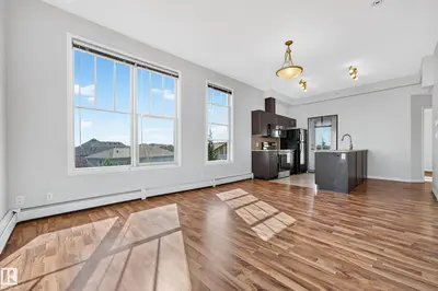 Interior photo 2 of #406 105 AMBLESIDE DR SW