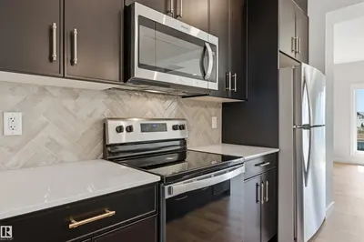 Interior photo 4 of #4 11910 35 AV SW