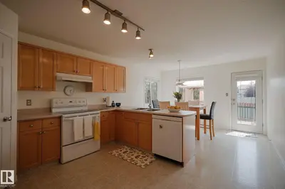 Interior photo 3 of 189 FORREST DR