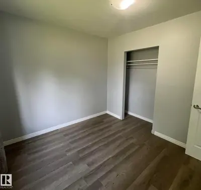 Interior photo 3 of 5212 51 Ave