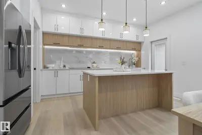 Interior photo 2 of 