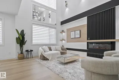 Interior photo 1 of 