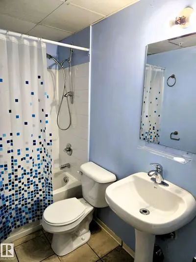 Interior photo 3 of #607 10024 Jasper AV NW NW