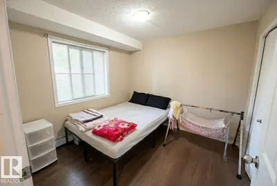 Interior photo 2 of #107 530 WATT BV SW