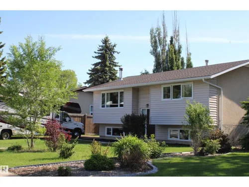 2007 67 ST NW, Edmonton - $397,500