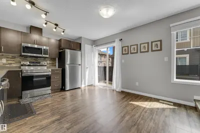 Interior photo 3 of #45 1030 CHAPPELLE BV SW