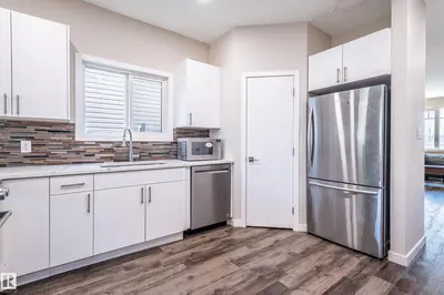 Interior photo 2 of 15928 100 AV NW