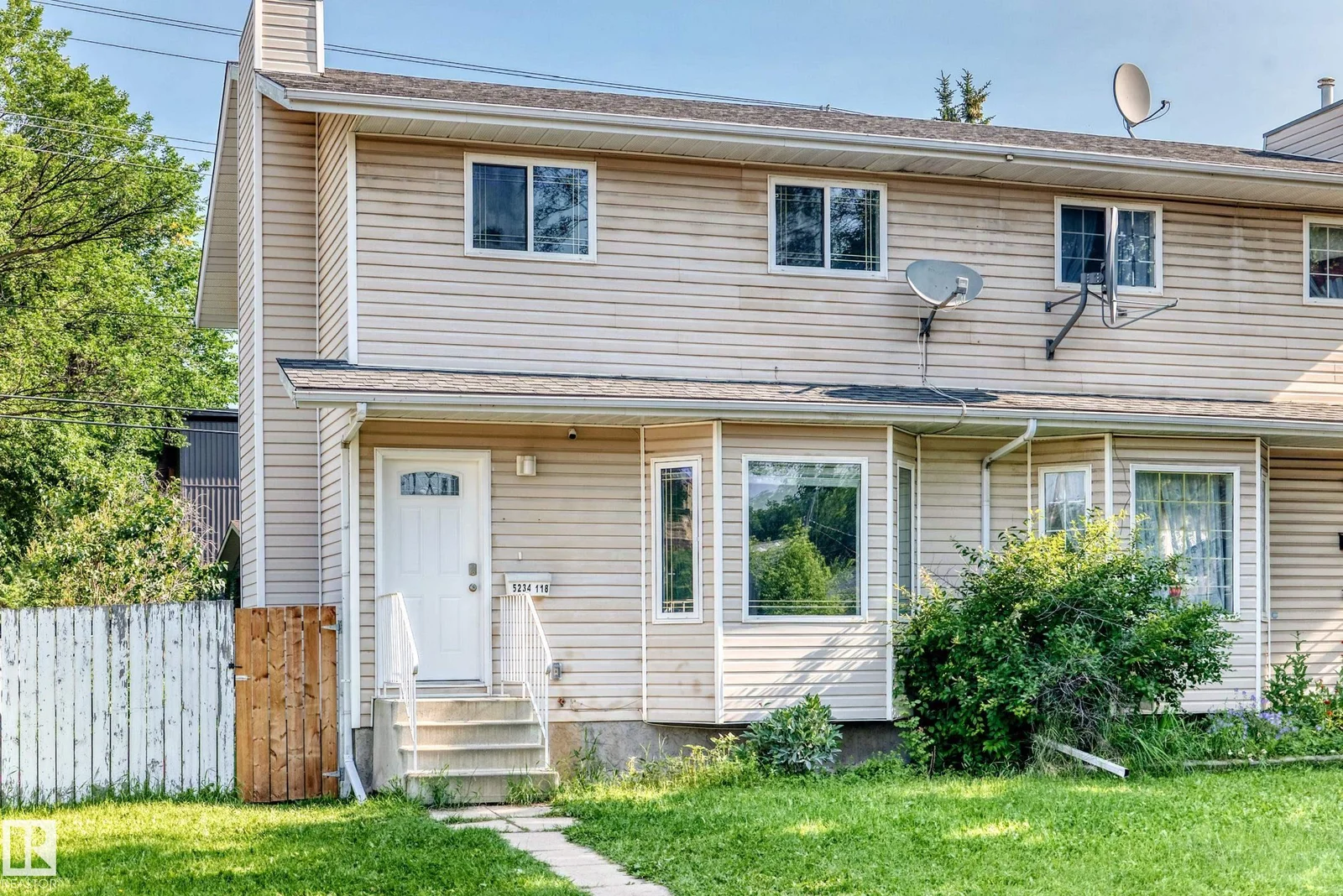 5234 118 AV NW, Edmonton - 4 bedroom Duplex for sale