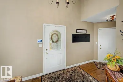 Interior photo 4 of #2 51124 RGE ROAD 264