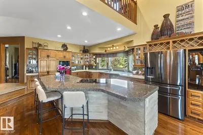 Interior photo 3 of 2700 Beach AV