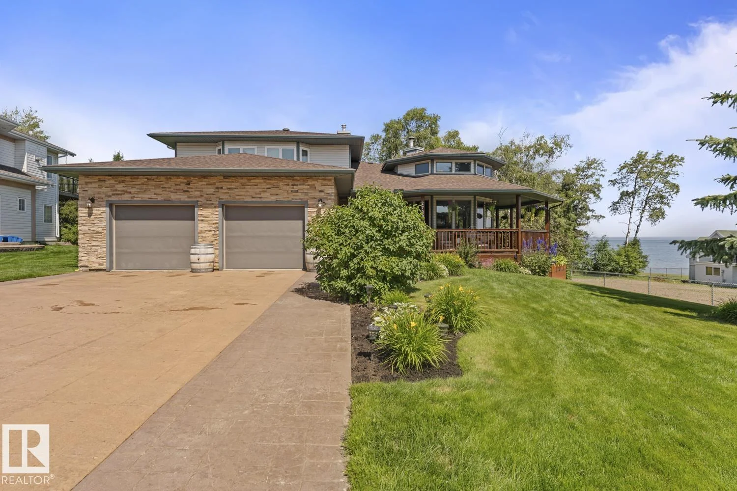 2700 Beach AV, Cold Lake - 5 bedroom Detached Single Family for sale