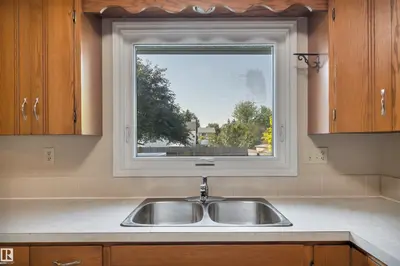 Interior photo 4 of 4809 46 AV