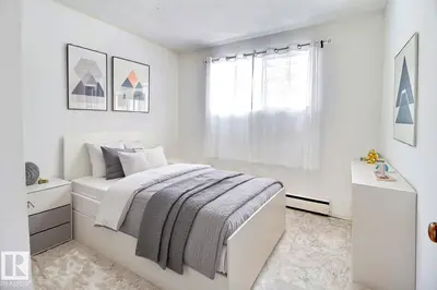 Interior photo 3 of 5109 49 AV