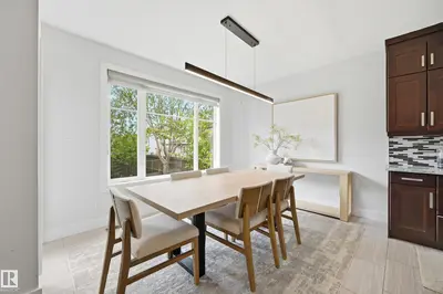 Interior photo 3 of 1024 ARMITAGE CR SW
