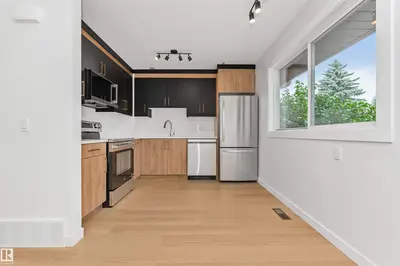 Interior photo 2 of 155 WOODBOROUGH WY NW