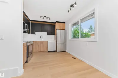 Interior photo 3 of 155 WOODBOROUGH WY NW
