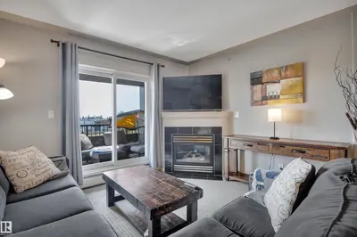 Interior photo 2 of #411 4415 48 ST