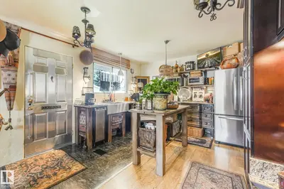 Interior photo 4 of 11836 135 ST NW