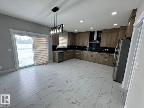 8729 MAYDAY LN SW, Edmonton - $725,000