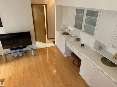 Interior photo 4 of 1147 POTTER GREENS DR NW NW