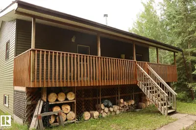 Interior photo 3 of 23431 TWP ROAD 604